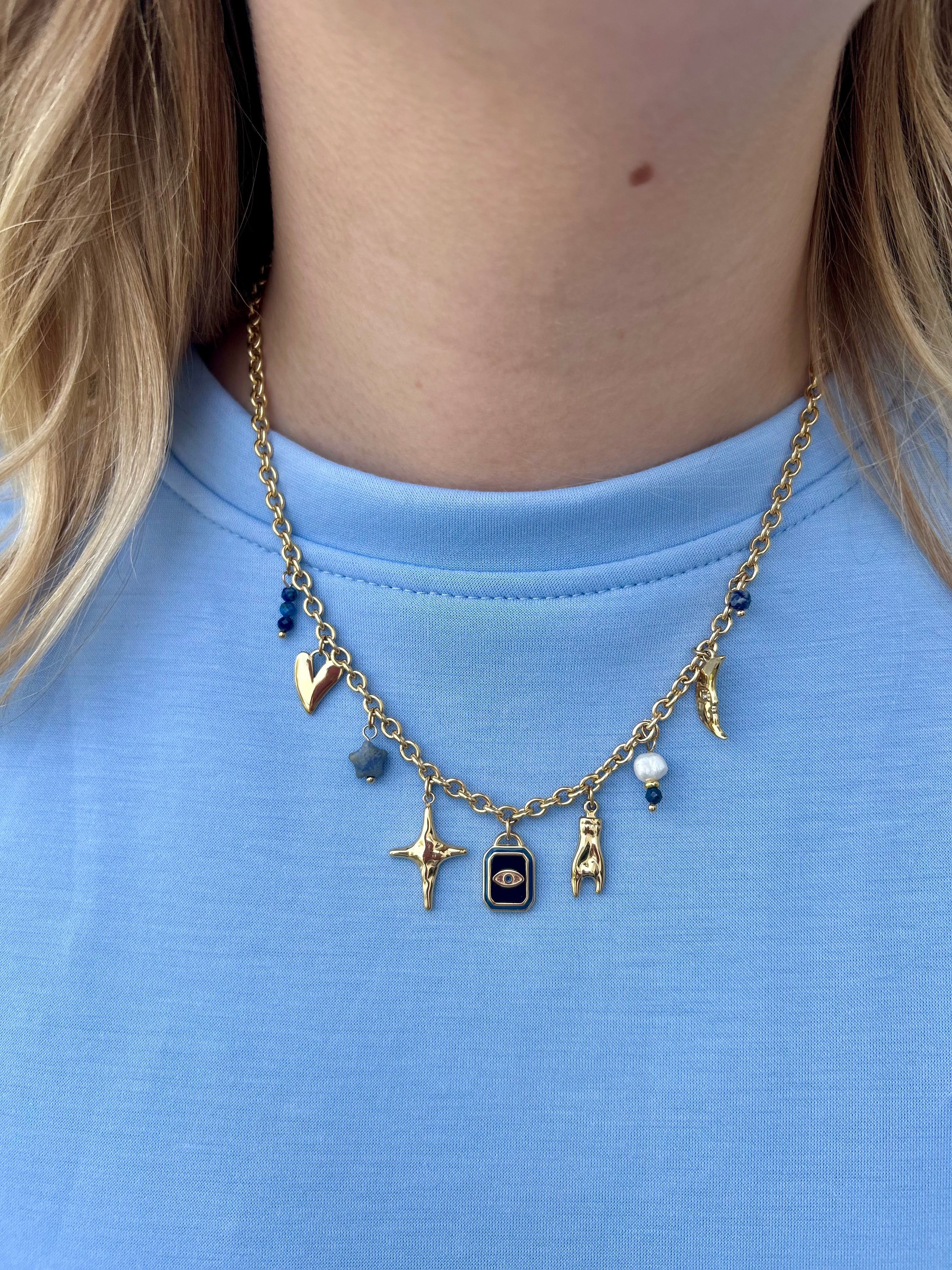Charm moon necklace