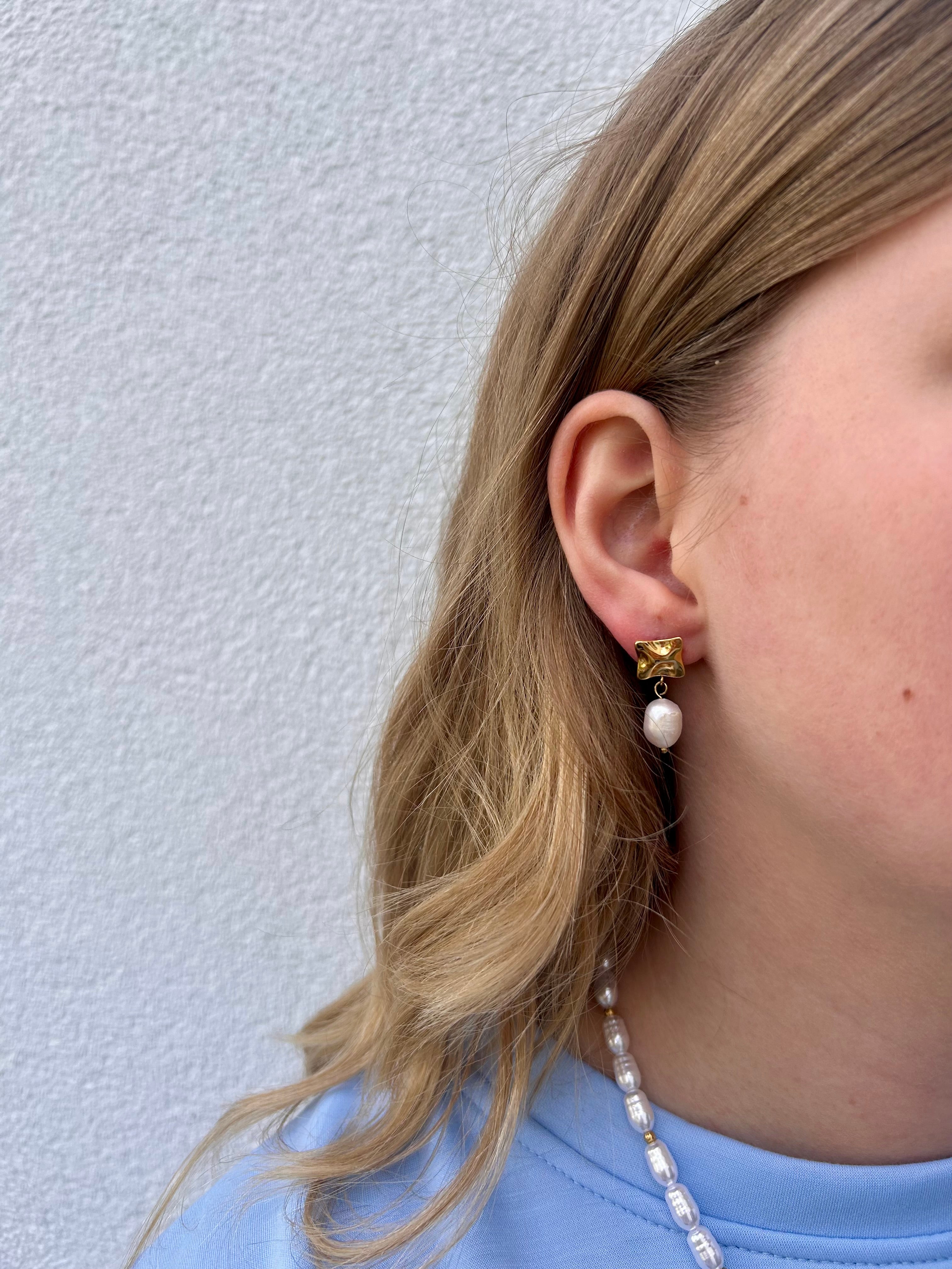 Nila earrings