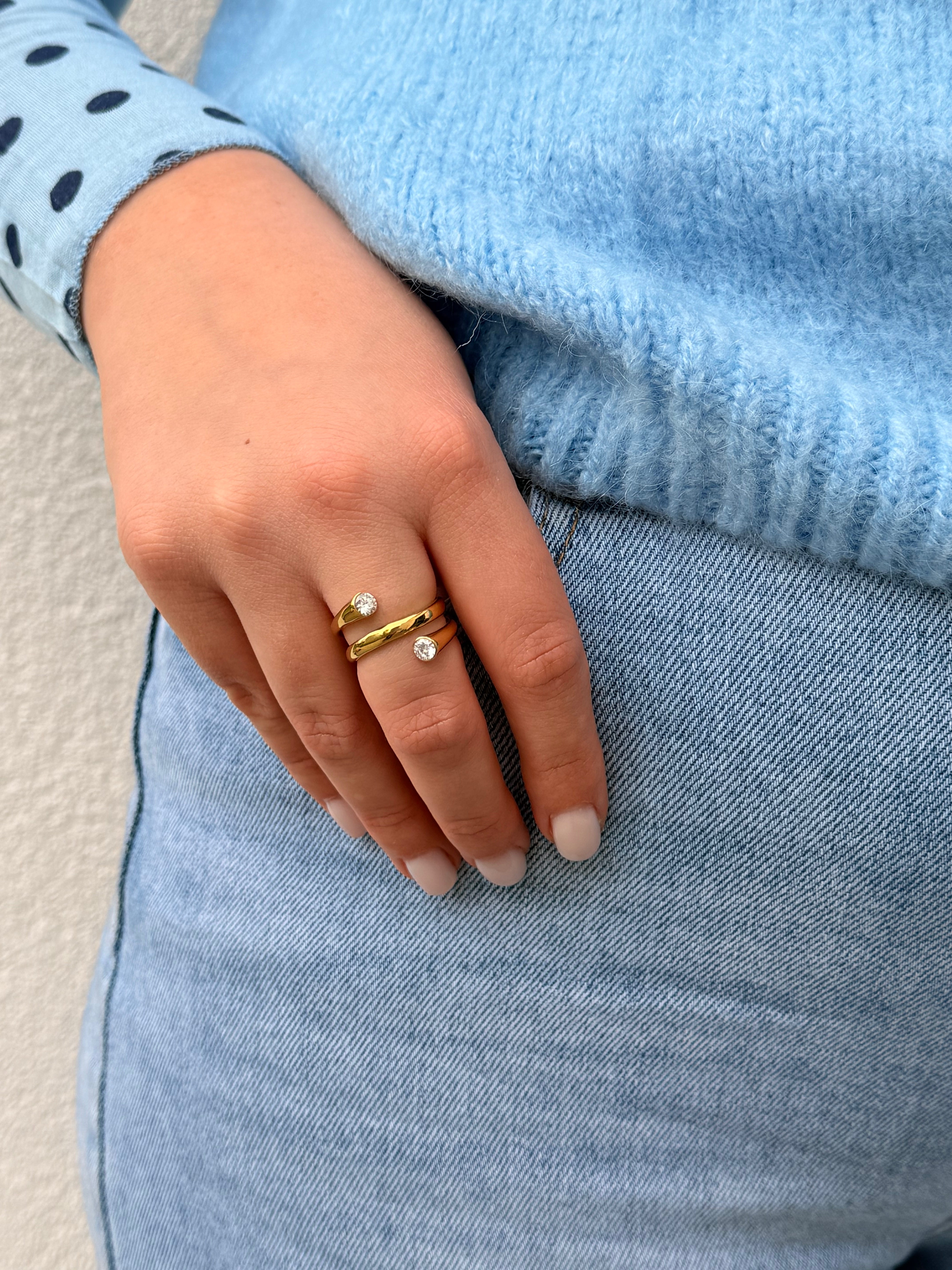 Liora ring