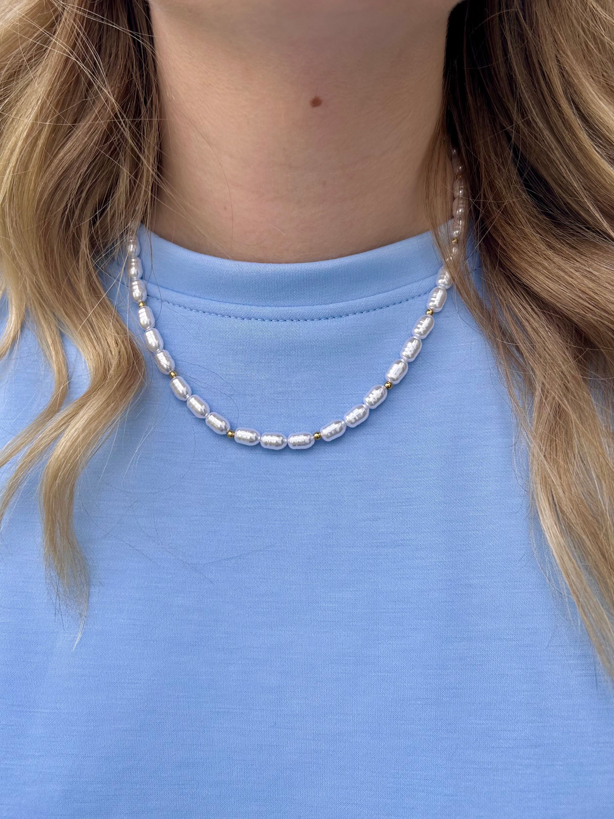 pearl necklace