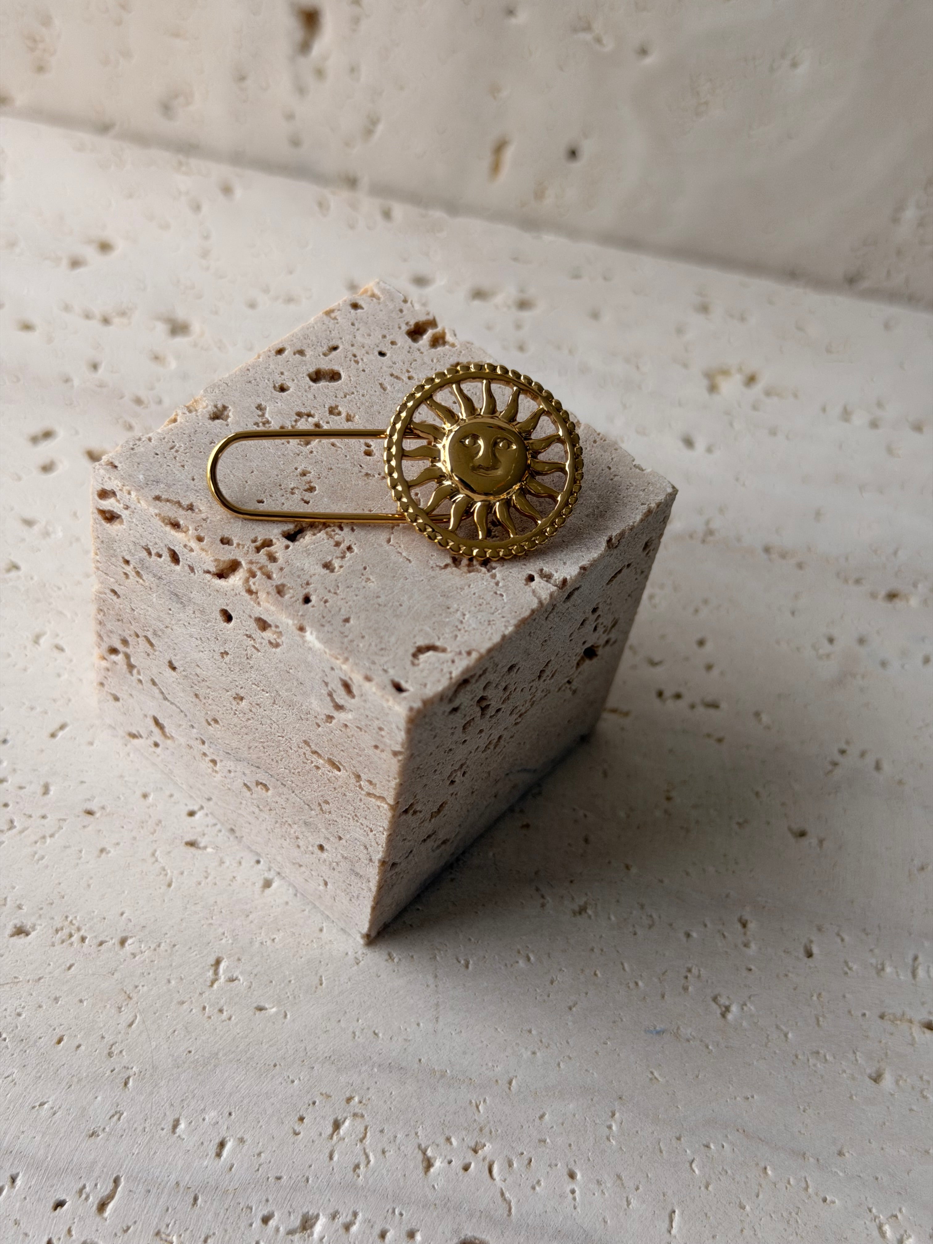Broche