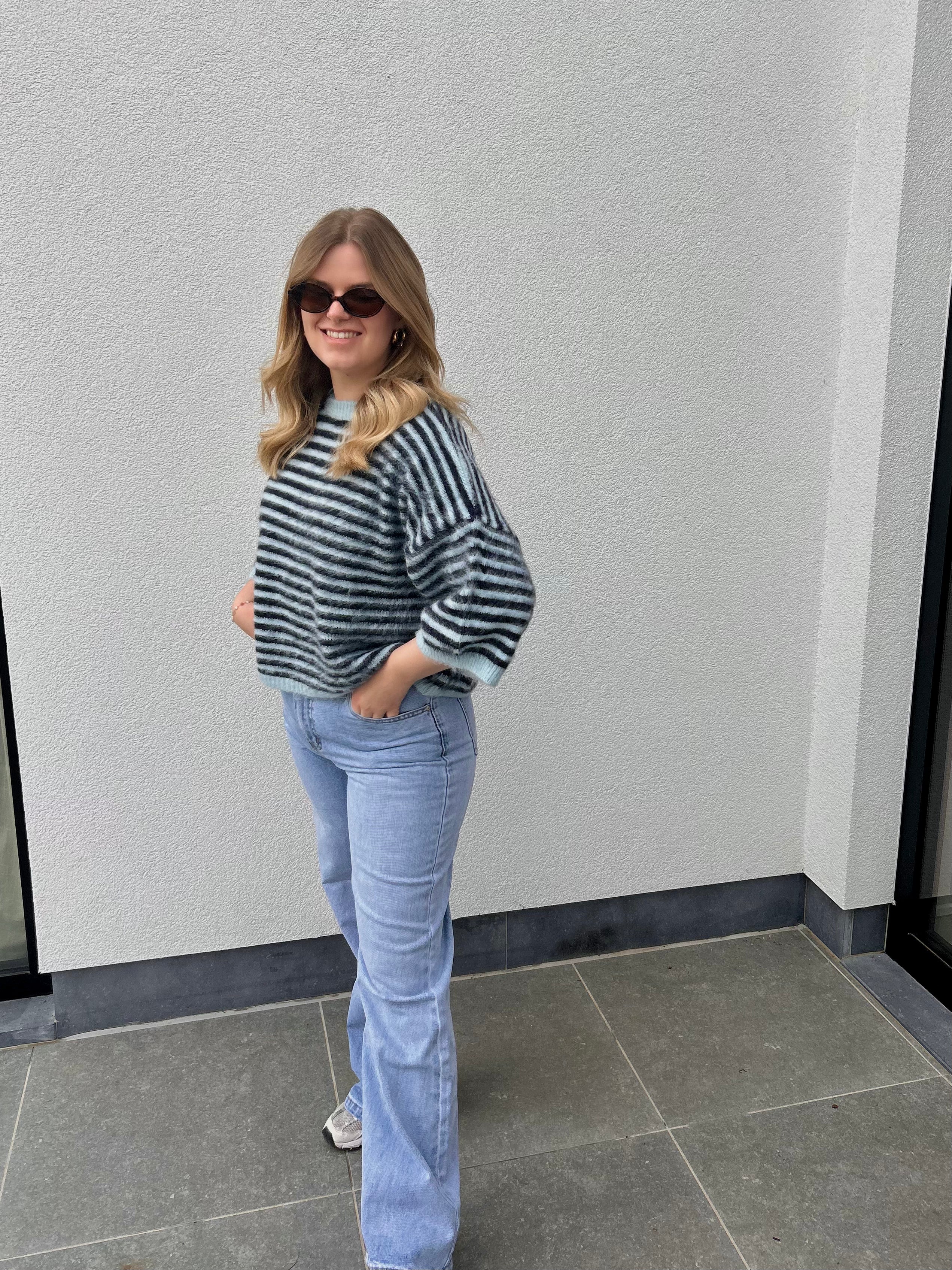 Wide leg jeans